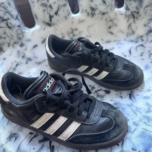 Little boys size 2.5 adidas samba shoes.